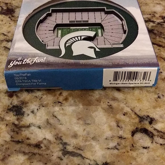 0417 Michigan State Spartans 3D Ornament - Picture 3 of 3